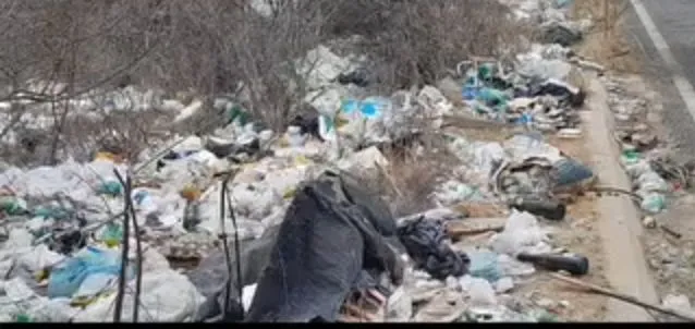 Comunidades da zona rural sofrem com descarte irregular de lixo às margens de estradas